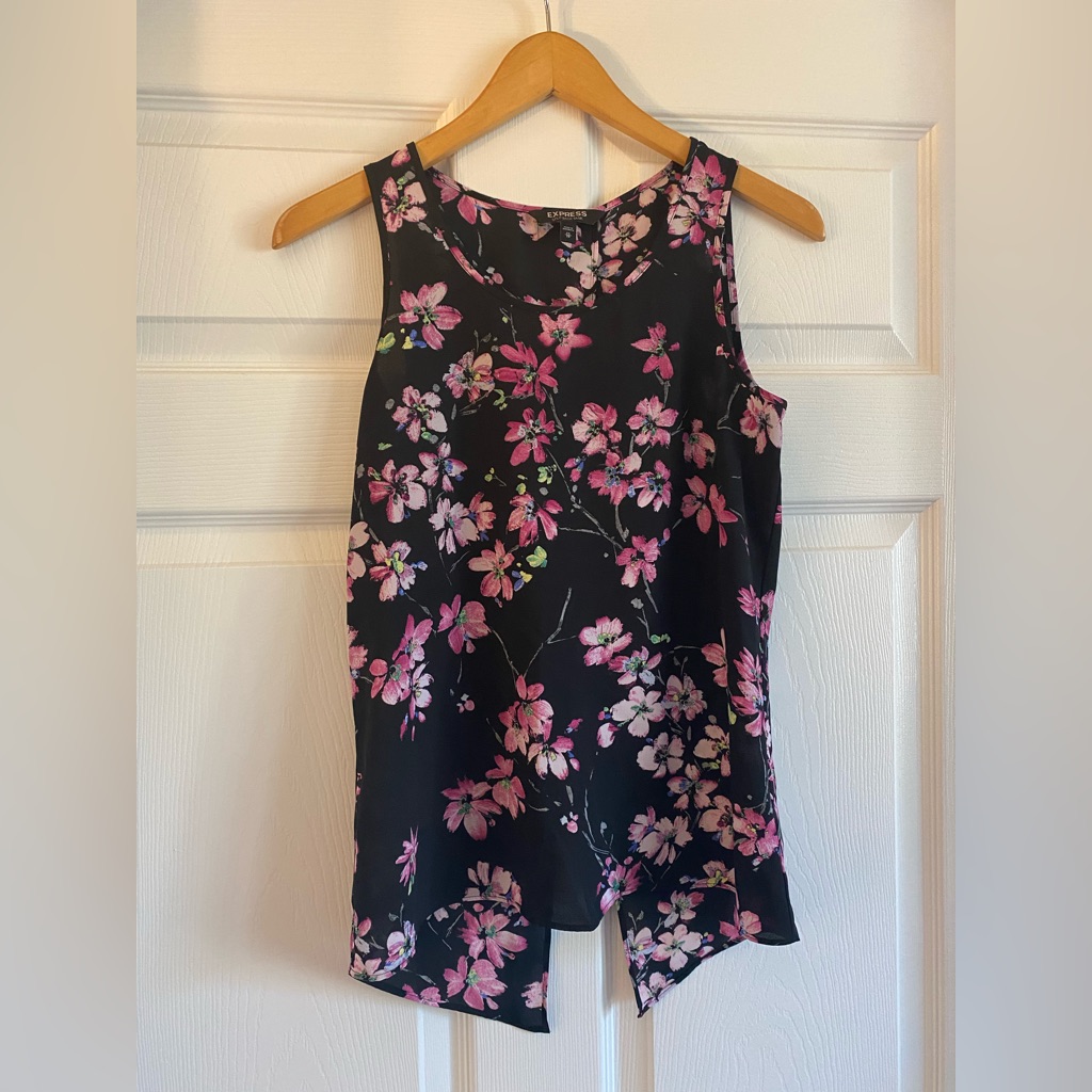 Express Split Back Tank Size Extra Small